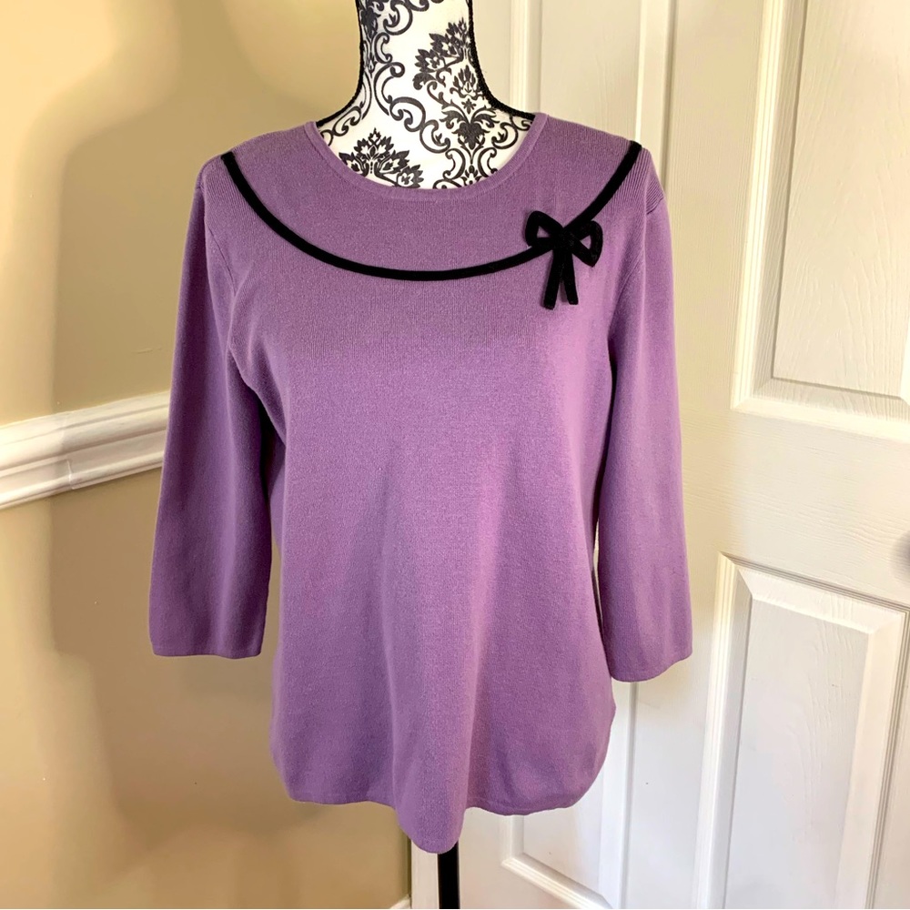 Designers originals, women’s sweater with bow, 3/4 length sleeves, size large